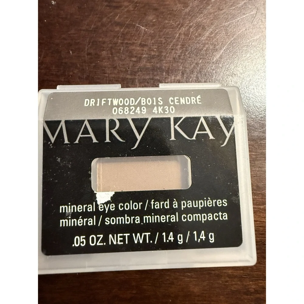 Mary Kay Mineral Eye Color Shadow Driftwood 068249 .05 Oz New Old Stock